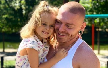 Александр Кривошапко показал, как проводит время с 6-летней дочерью, с которой год не виделся