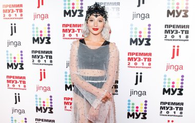 Анастасия Ивлеева похвасталась веснушками на лице