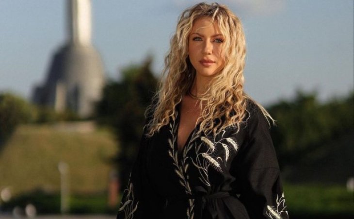 Леся Никитюк кардинально сменила цвет волос: 