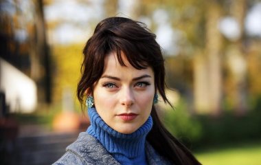 Марина Александрова выбрала платье для новогоднего вечера