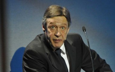 Просьба от высокого руководства?: Защитник Ефремова может лишиться статуса адвоката