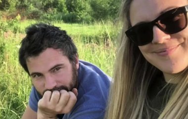 Пара роками виживала у лісі без елементарних умов: у чому була причина