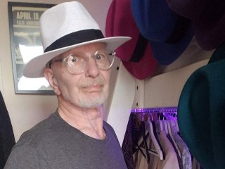Помер ексучасник гурту Queen — басист Баррі Мітчелл