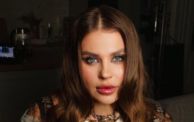 Відома українська співачка оголила груди для пікантної фотосесії й розбурхала уяву фанів