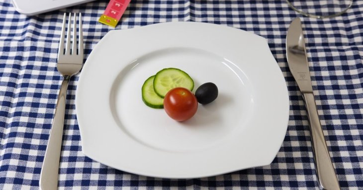 10 продуктів до 100 калорій, які допоможуть схуднути: список