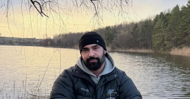 Козловський із дружиною та сином замилував відпочинком на природі з драйвом