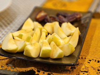 Як знизити холестерин без ліків: один продукт, який варто їсти на ніч