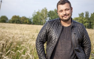 Сергей Жуков готовится встречать осень