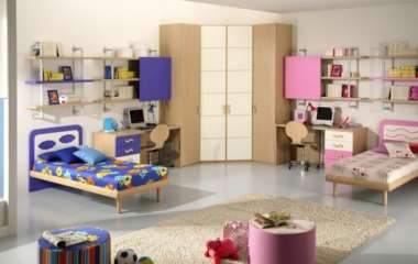 Зонирование детской комнаты с помощью стеллажей и ящиков