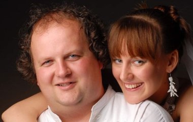 Виктор Бронюк в 15 годовщину брака показал архивные фото со своей свадьбы