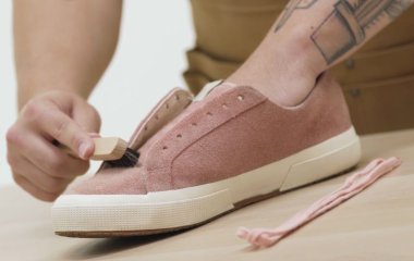 Как почистить замшевую обувь - 7 популярных способов