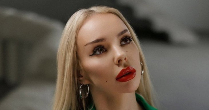 Відома співачка заявила про скандал з продюсером, Трінчер та Цимбалюком: