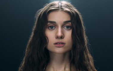 Jerry Heil у кайданках заспівала латиною і в кліпі на CATHARTICUS показала пороки, страхи і спокуси