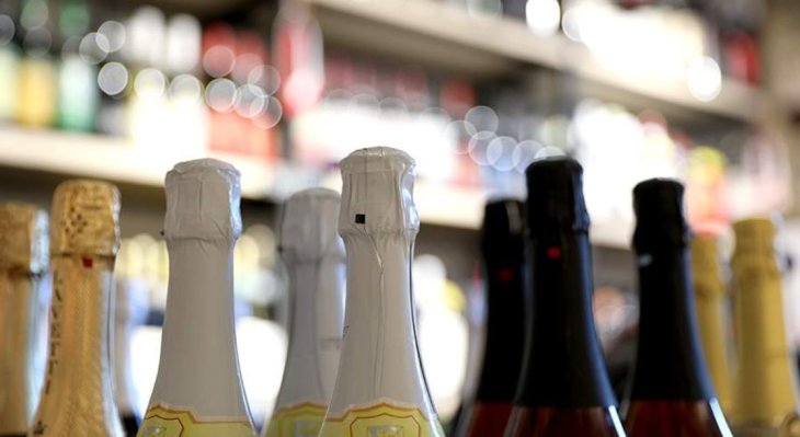 Психотерапевт рассказала о вреде употребления алкоголя в выходные