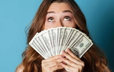 Названы три знака зодиака, которые разбогатеют этим летом, но только при одном условии