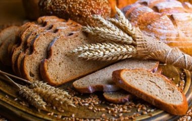 Медики рассказали, какой хлеб помогает похудеть