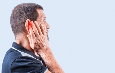 Шумит в ушах? Ученые нашли новый способ решить проблему