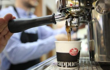 Дієтолог назвала найкращий час для вживання кави