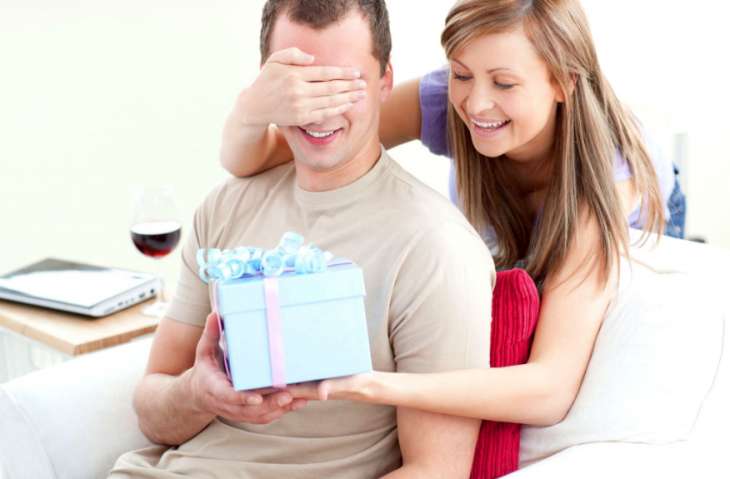 Какие подарки от любимых предпочитают мужчины?