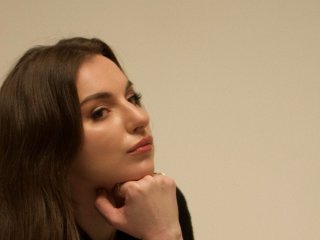 28-річна донька Кузьми назвала єдину причину, через яку відкладає вагітність: