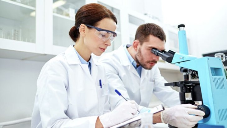 Вчені оцінили ризик зараження COVID-19 після вакцинації