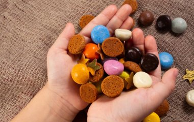 Що буде, якщо щодня їсти багато солодкого: наслідки для дітей і дорослих