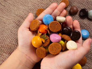 Що буде, якщо щодня їсти багато солодкого: наслідки для дітей і дорослих