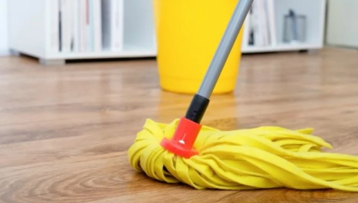 Як зробити вологе прибирання максимально ефективним: основні хитрощі