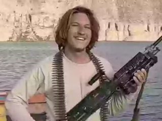 Турист з українським корінням залишив колу для найізольованішого племені: що йому 