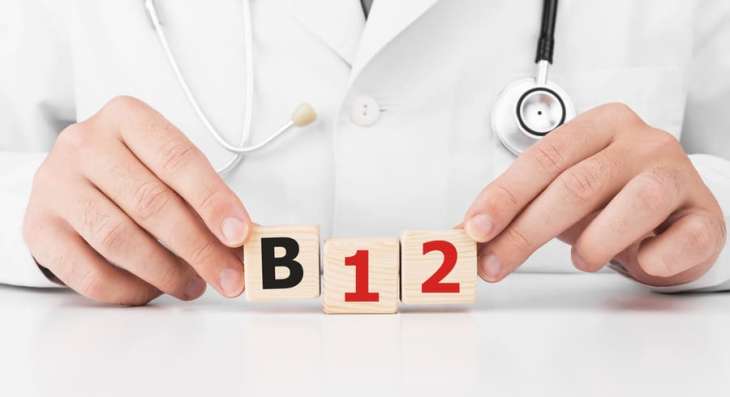Признаком дефицита витамина B12 назвали восемь необычных сигналов