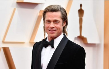 Брэд Питт отпраздновал день рождения с возлюбленной: фото