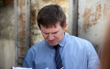 Александр Обласов нарушил клятву и ушёл от жены и сына