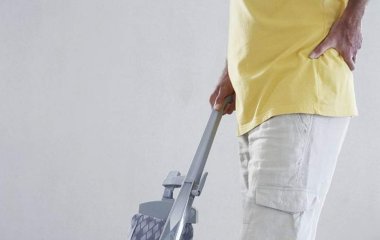 Лікар назвав спосіб впоратися з болем у попереку без ліків