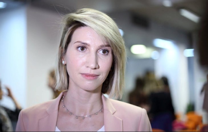 Анита Луценко продемонстрировала как нужно качать попу