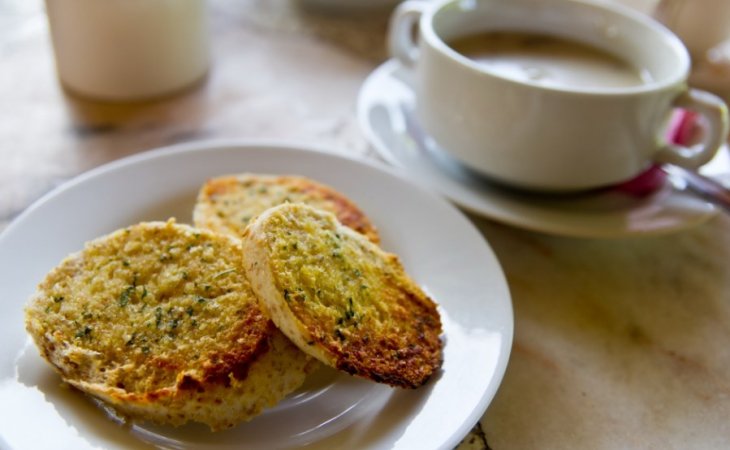 Рецепты приготовления хрустящих гренок к супу 