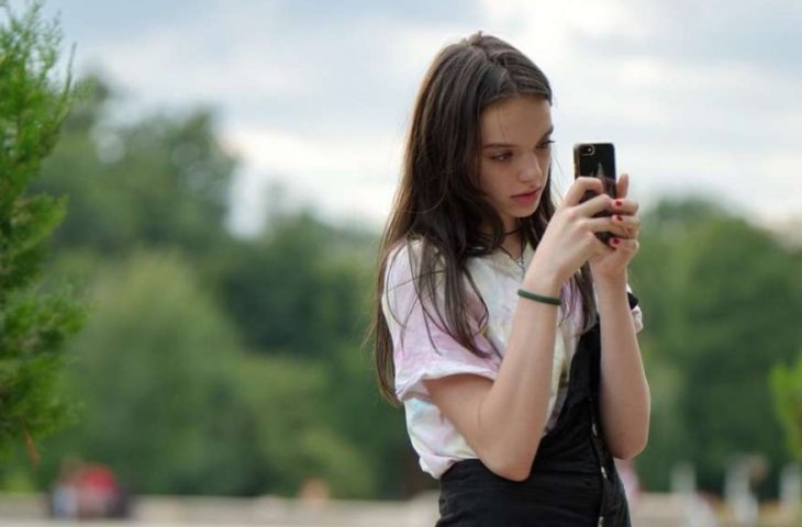 Офтальмолог рассказала о вреде излучения от экранов гаджетов