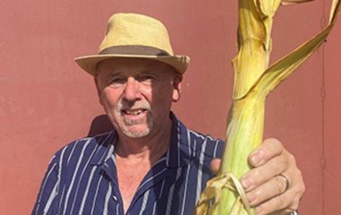 Садівник виростив найбільший у світі часник: вага, розмір та фото гіганта