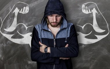 Психолог розповіла, яка користь у прикростей