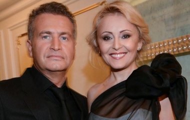 Дочь Анжелики Варум и Леонида Агутина опубликовала новые фото с бойфрендом в честь годовщины отношений