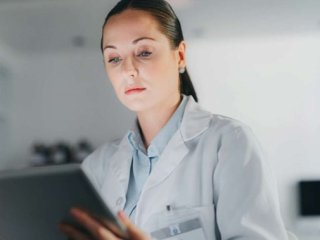Вчені назвали звичку, яка викликає рак: має більшість дорослих людей
