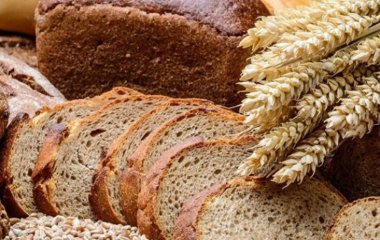 Дієтолог назвав продукти, які заборонено поєднувати із хлібом