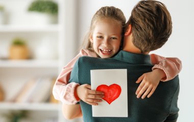 Коли День батька 2025 року в Україні: дата святкування, історія, традиції, ідеї подарунків
