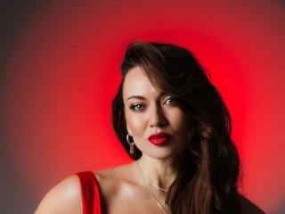 Анна Саліванчук рознесла колишнього чоловіка-нардепа і його ставлення до синів після розлучення