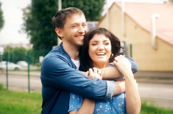 Оля Цибульская на редком фото показала, как любит проводить время с мужем