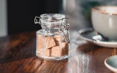 Скільки на день? Вчений радить не відмовлятися від цукру зовсім