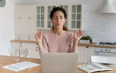Стрес не пройде. Як впоратися з нервовим перенапругою самостійно