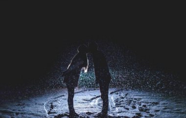 Как разные знаки Зодиака выражают свою любовь не говоря ни слова