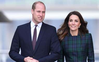 Принц Уильям и Кейт Миддлтон поделились новым семейным снимком к Рождеству