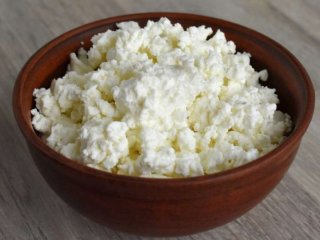 Медики назвали три продукта, которые нужно есть на ночь, чтобы похудеть