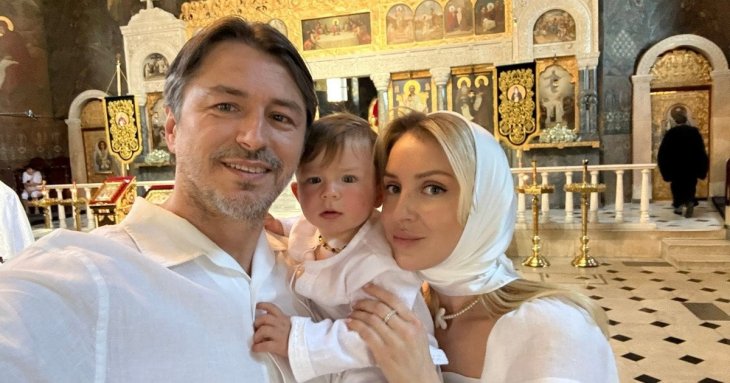 Сергій Притула похрестив сина в пошкодженій від обстрілу Києво-Печерській Лаврі і показав щемливі фото